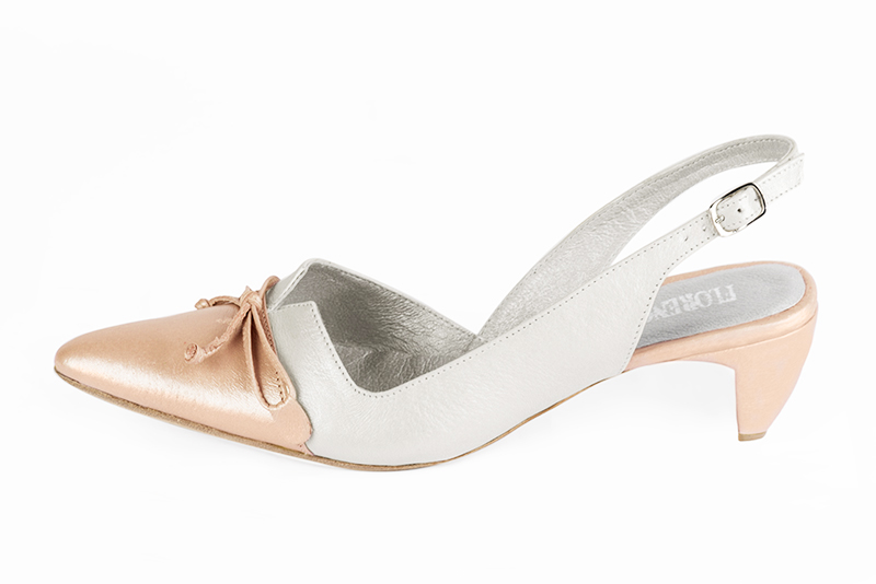 Powder pink and off white women's open back shoes, with a knot. Tapered toe. Low comma heels. Profile view - Florence KOOIJMAN